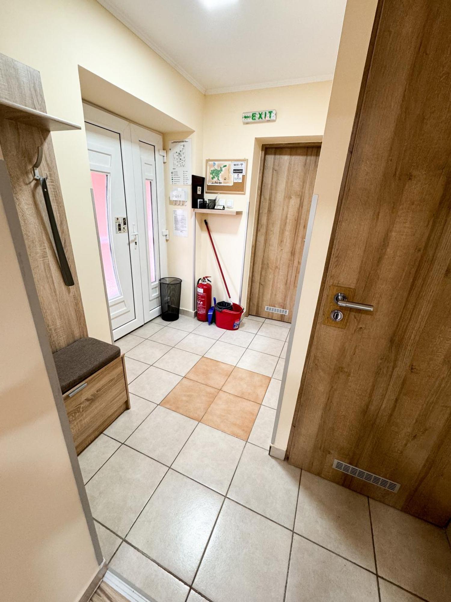 Kk Apartment バーチュカ・トポラ エクステリア 写真